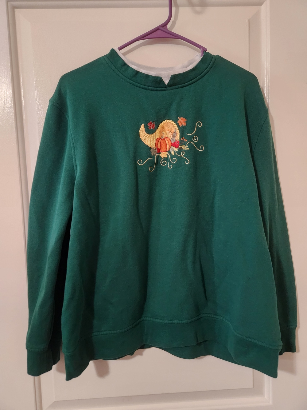 Green Crewneck Sweater with Autumn Cornucopia Embroidery